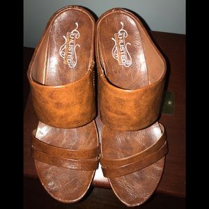 Kenneth Cole leather wedges